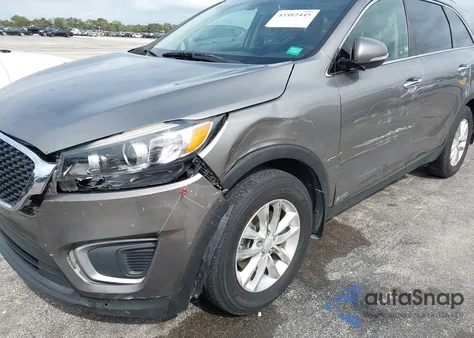 2016 Kia Sorento 2.4L Lx z USA, uszkodzony, nr VIN 5XYPGDA3XGG039709